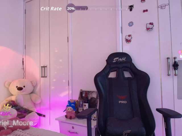 ArielMoore live cam on BongaCams