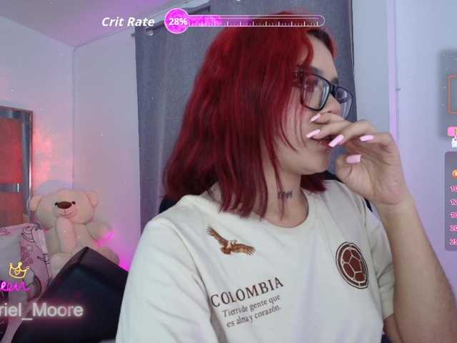 ArielMoore live cam on BongaCams