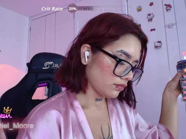 ArielMoore live cam on BongaCams