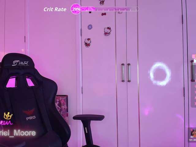 ArielMoore live cam on BongaCams
