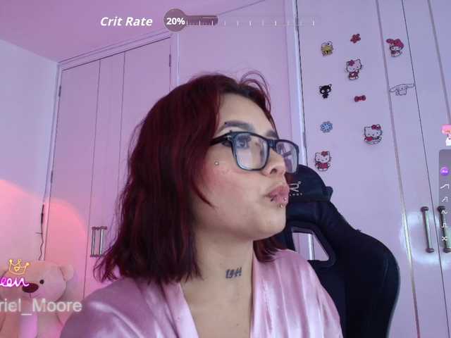 ArielMoore live cam on BongaCams