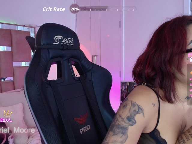 ArielMoore live cam on BongaCams
