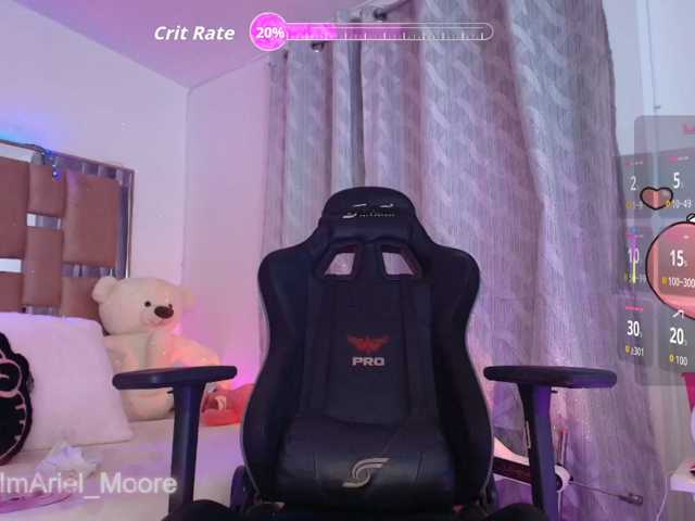 ArielMoore live cam on BongaCams