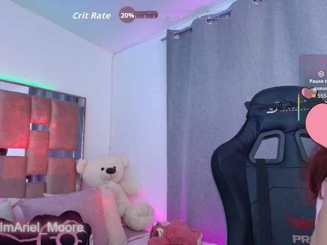 ArielMoore live cam on BongaCams