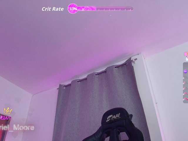 ArielMoore live cam on BongaCams