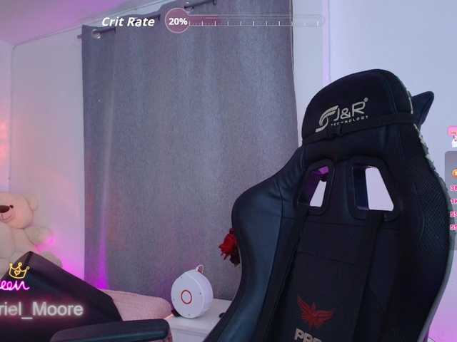 ArielMoore live cam on BongaCams