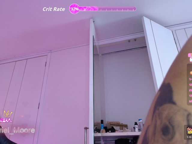 ArielMoore live cam on BongaCams