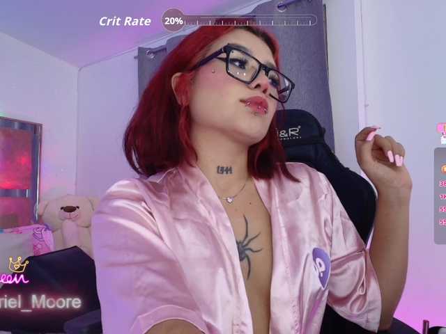 ArielMoore live cam on BongaCams