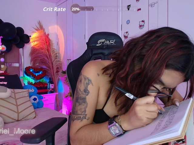 ArielMoore's BongaCams show and profile