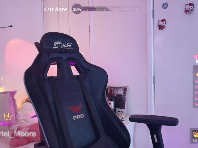 ArielMoore live cam on BongaCams