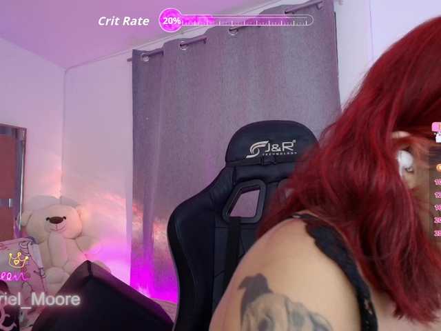 ArielMoore live cam on BongaCams