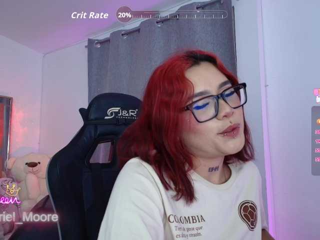 ArielMoore live cam on BongaCams