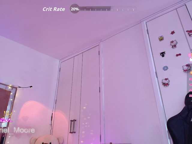 ArielMoore live cam