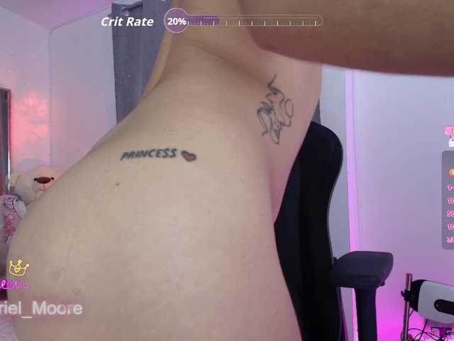 ArielMoore live cam on BongaCams