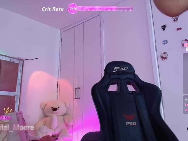 ArielMoore live cam on BongaCams