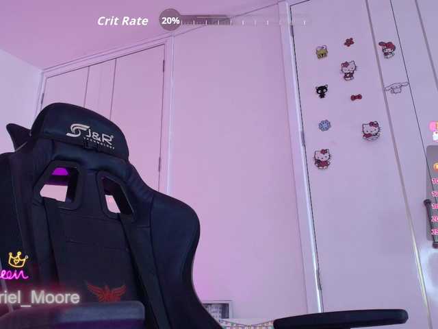 ArielMoore live cam on BongaCams