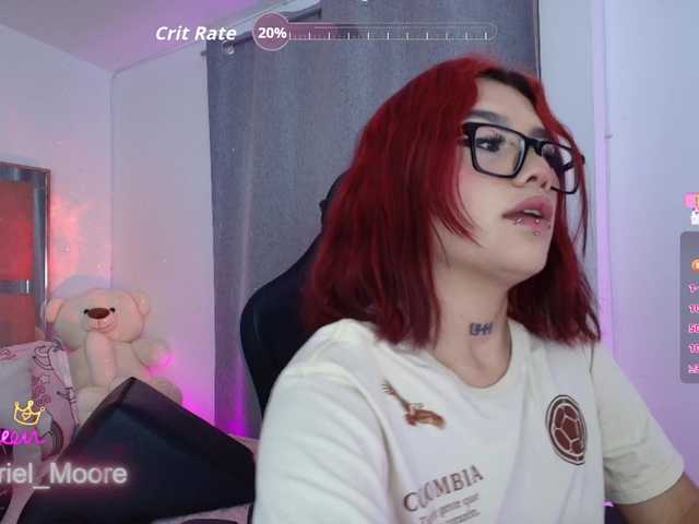 ArielMoore live cam on BongaCams
