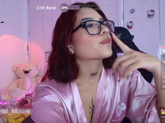 ArielMoore live cam on BongaCams