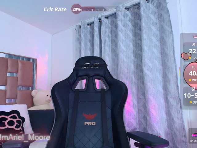 ArielMoore live cam on BongaCams