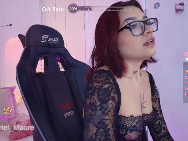 ArielMoore live cam on BongaCams