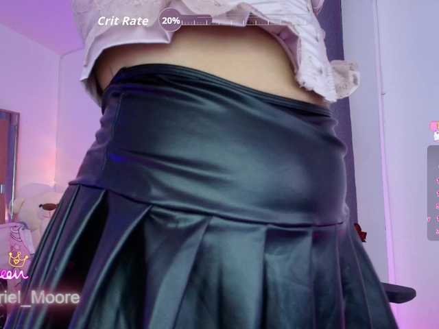 ArielMoore live cam on BongaCams