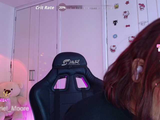 ArielMoore live cam on BongaCams