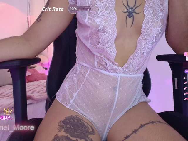 ArielMoore live cam on BongaCams