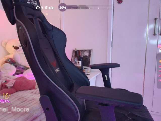 ArielMoore live cam on BongaCams