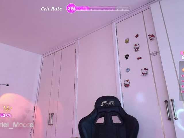 ArielMoore live cam on BongaCams