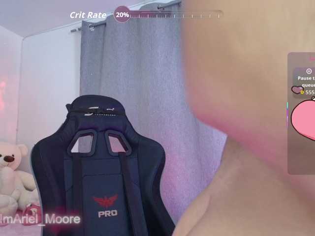 ArielMoore live cam on BongaCams