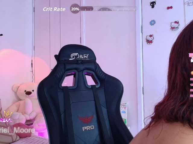 ArielMoore live cam on BongaCams