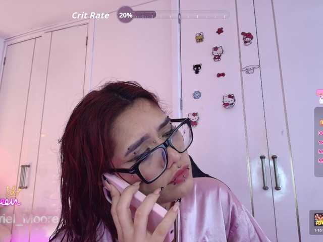 ArielMoore live cam on BongaCams