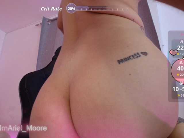 ArielMoore live cam on BongaCams