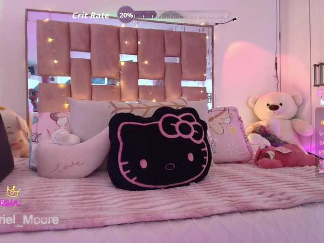 ArielMoore live cam on BongaCams