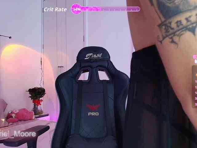 ArielMoore webcam