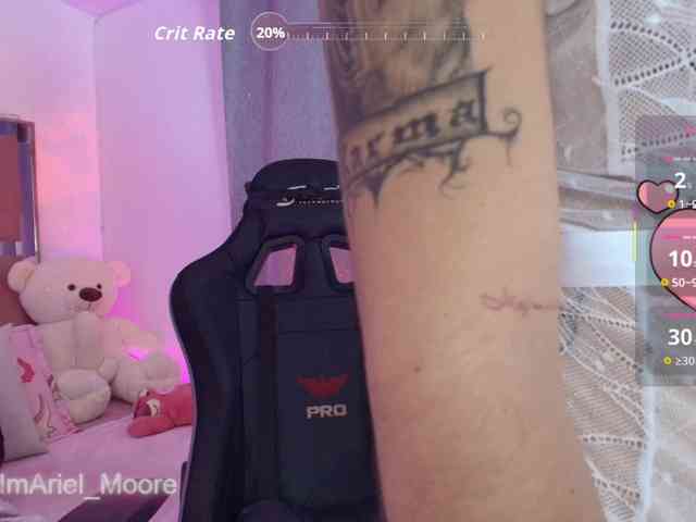 ArielMoore webcam