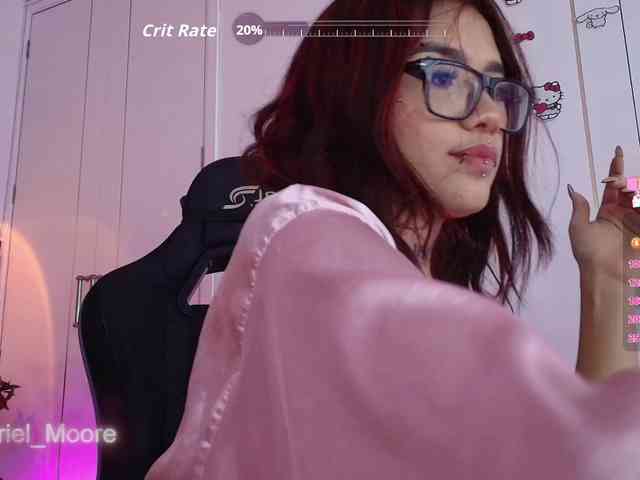 ArielMoore webcam