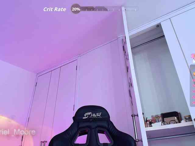 ArielMoore webcam