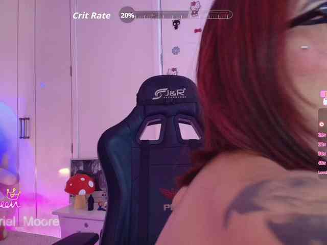 ArielMoore webcam