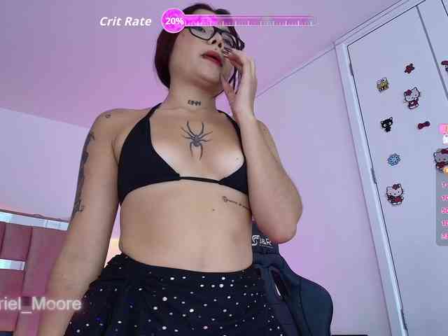 ArielMoore webcam