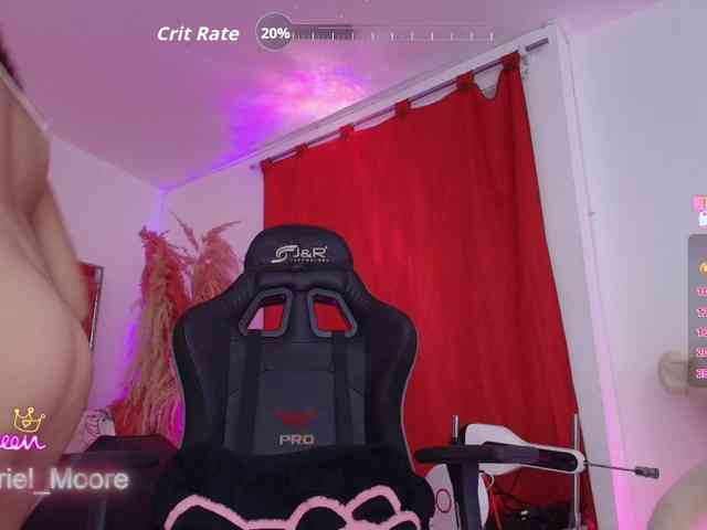 ArielMoore webcam