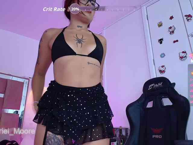 ArielMoore webcam