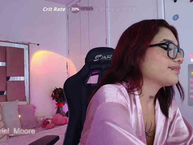 ArielMoore webcam