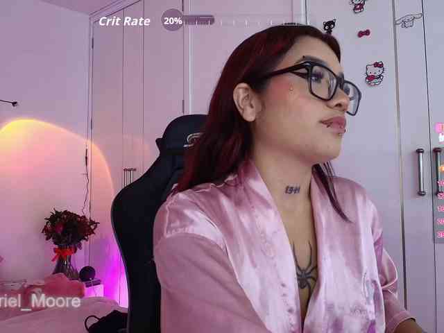 ArielMoore webcam
