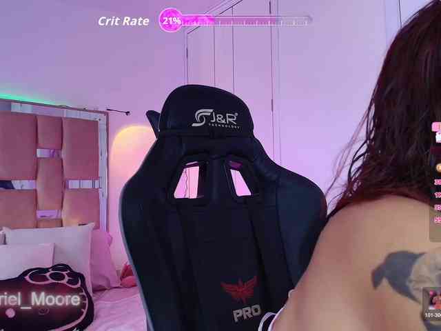 ArielMoore webcam