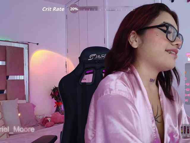 ArielMoore webcam