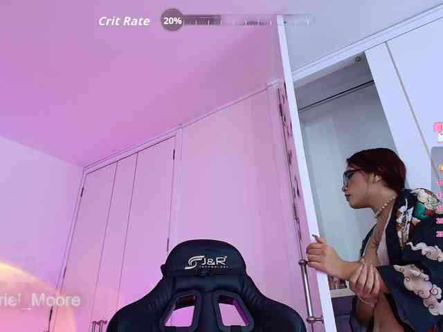 ArielMoore webcam