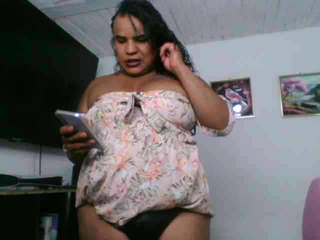 Clodymalla's cam show statistics and live stream