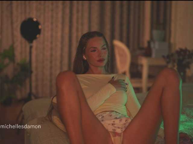 Astriad live webcam show