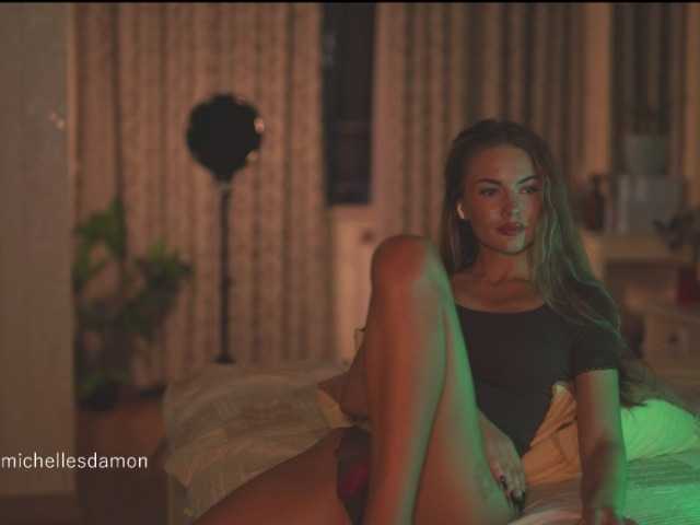 Astriad live webcam show
